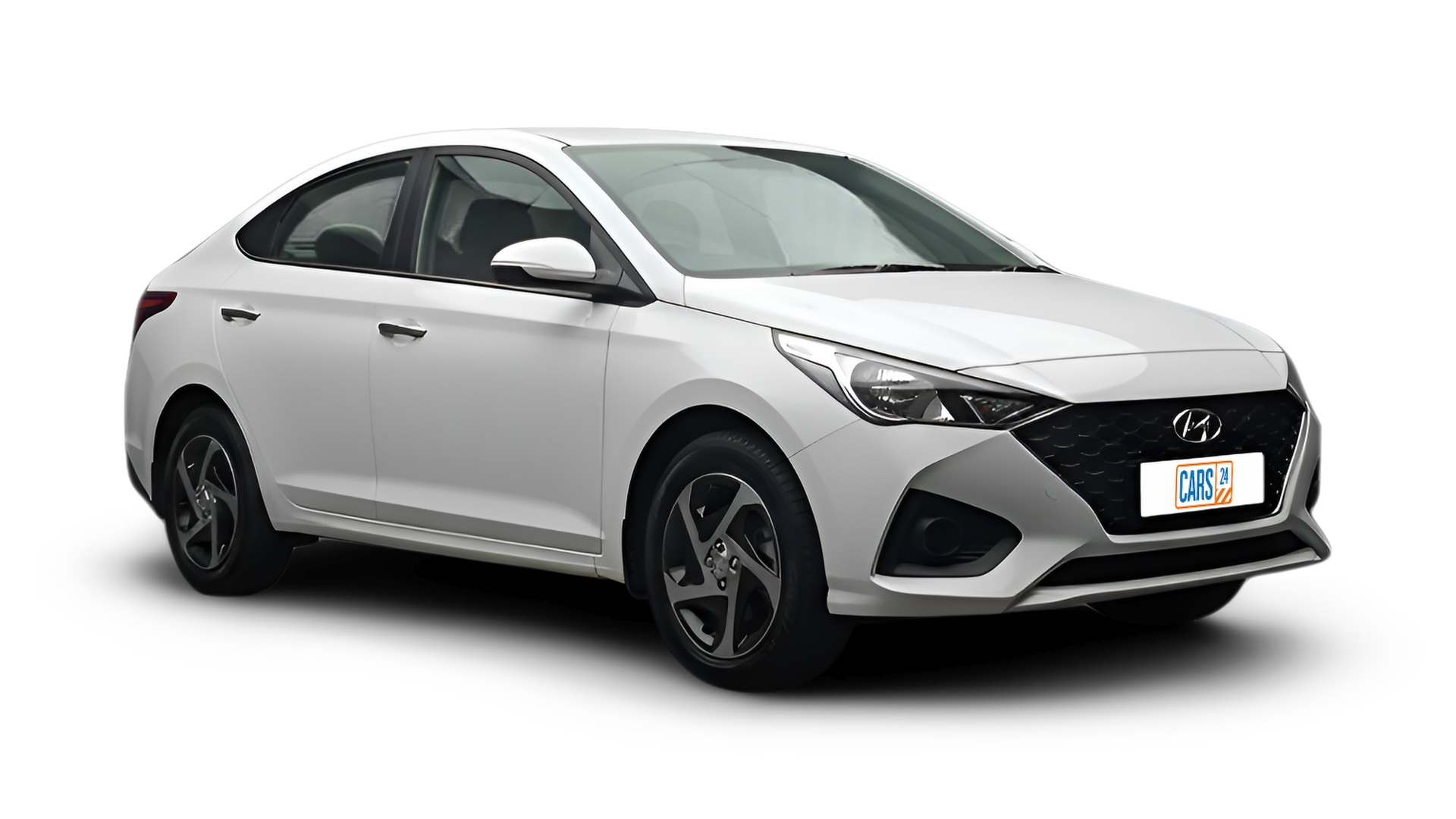 Hyundai Verna-img